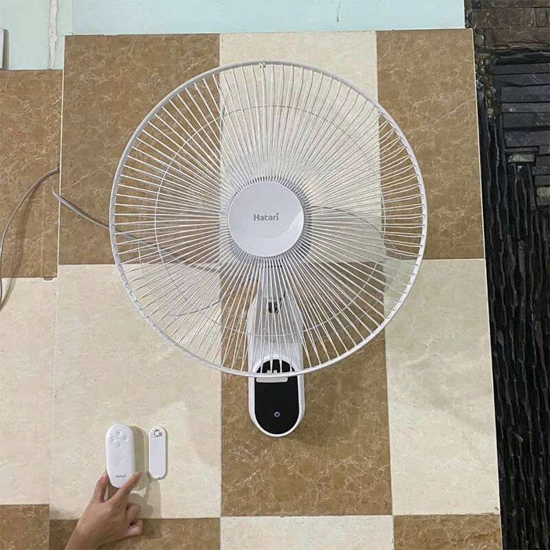 Quạt treo tường thái lan Hatari HT-W16R1