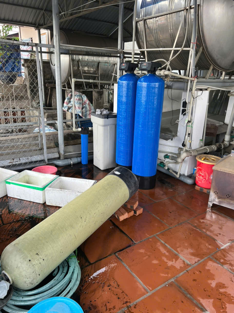 Thay vật liệu cột lọc tổng công nghiệp
