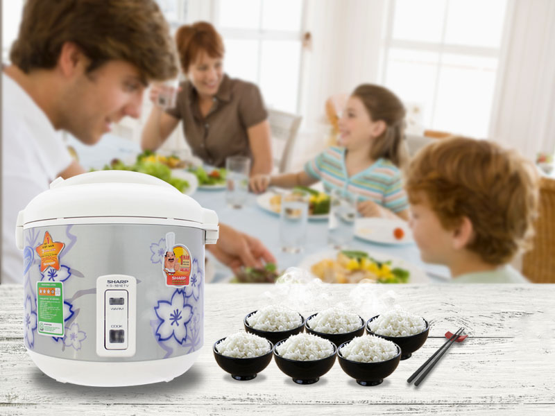 Nồi cơm điện Sharp 1.8 lít cho gia đình
